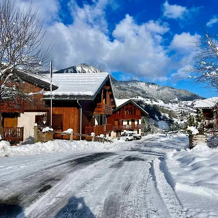 Cosy Avec Piscine Et Parking, Au Pied Des Pistes - Fr-1-505-213 * Flumet